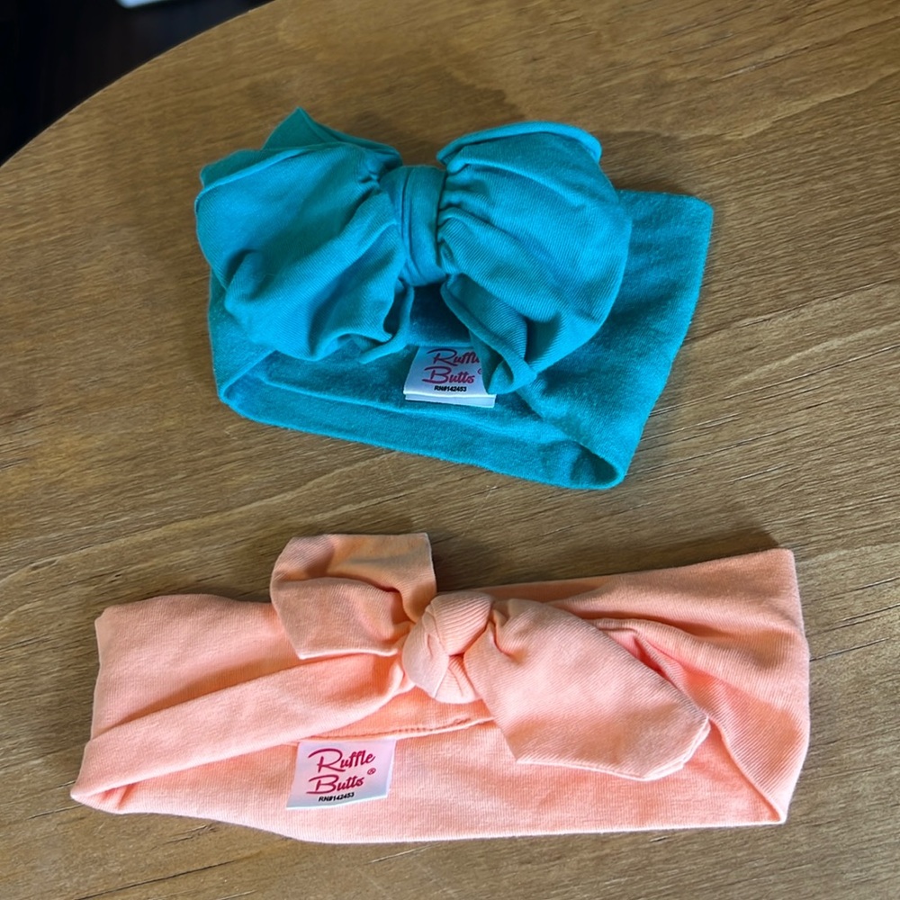 2 head bows by Ruffle butts